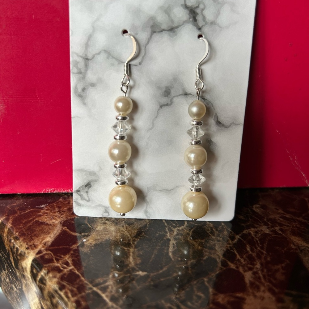 Elegant Pearl and Crystal Drop Earrings